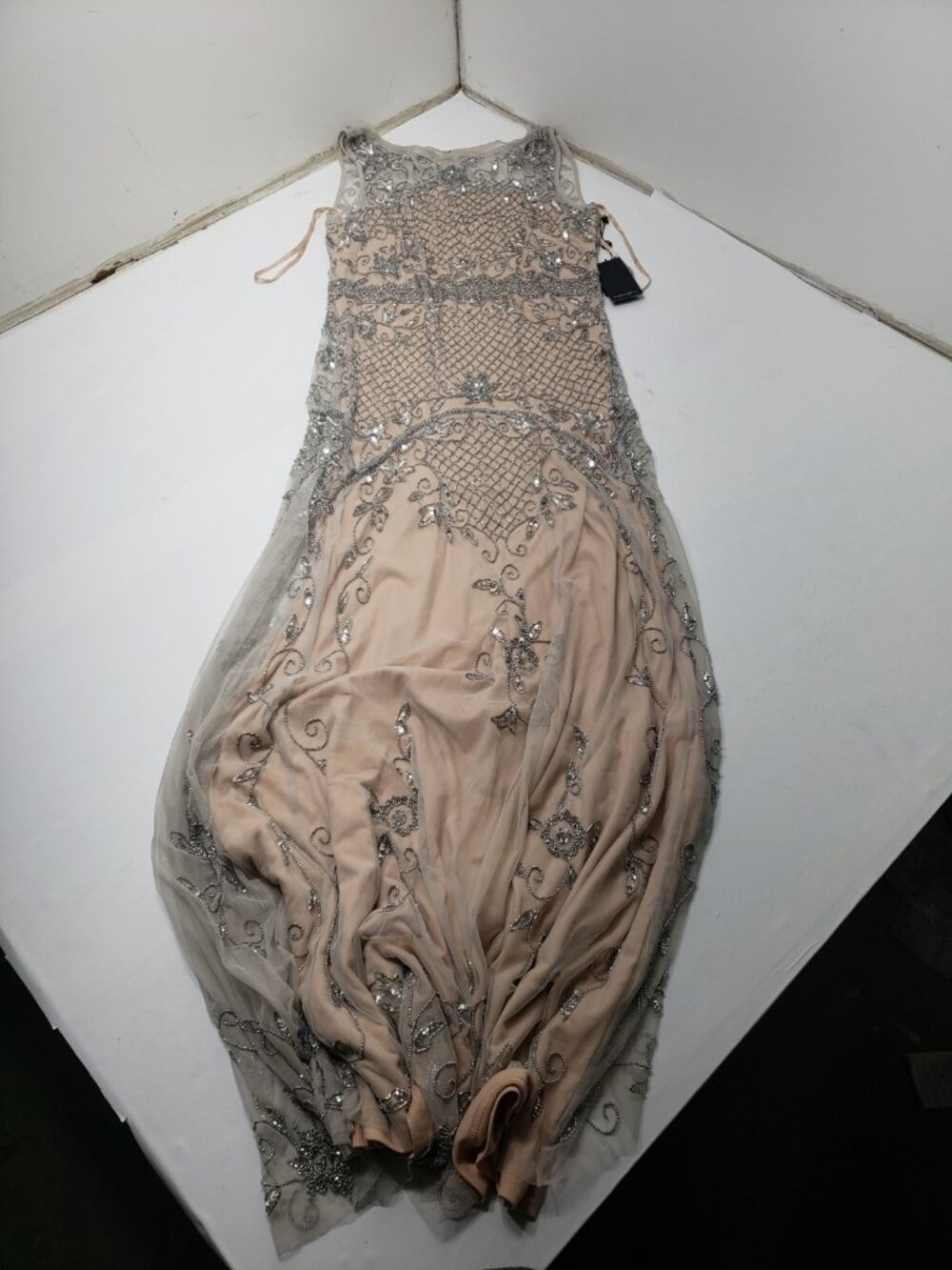 Adrianna Papell Beaded Illusion Dress Size 14 Silver Nude Formal Evening Gown